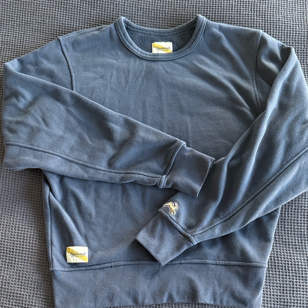 Tracksmith women’s Trackhouse Midweight crew